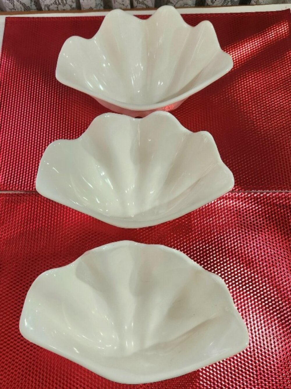 Set of 3 White Melamine Type Seashell Serving Dishes